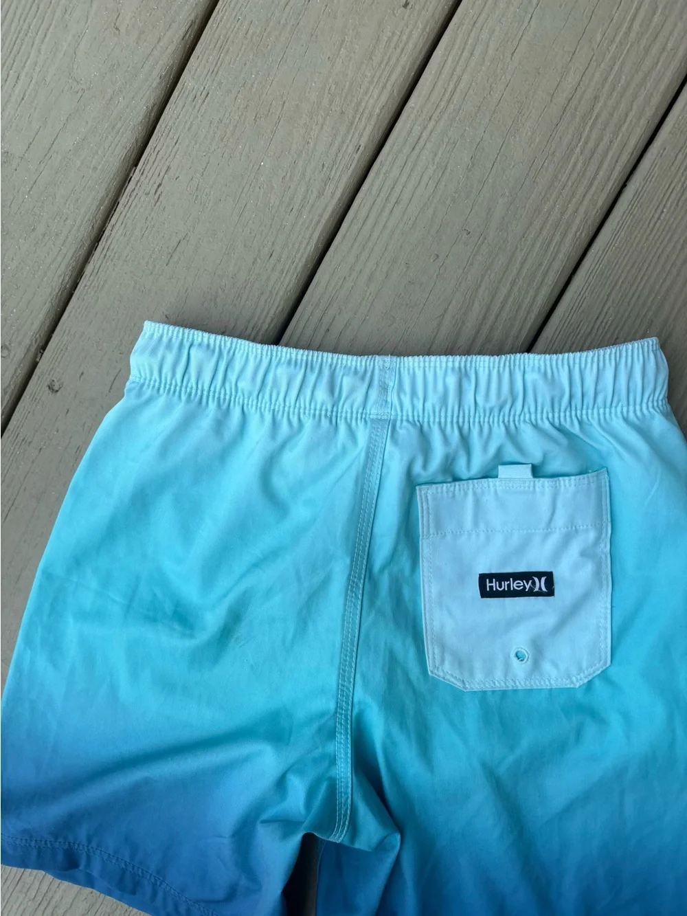 HURLEY Boys Gradient Aqua to Navy Swim Shorts, Size: M (boys 10/12)